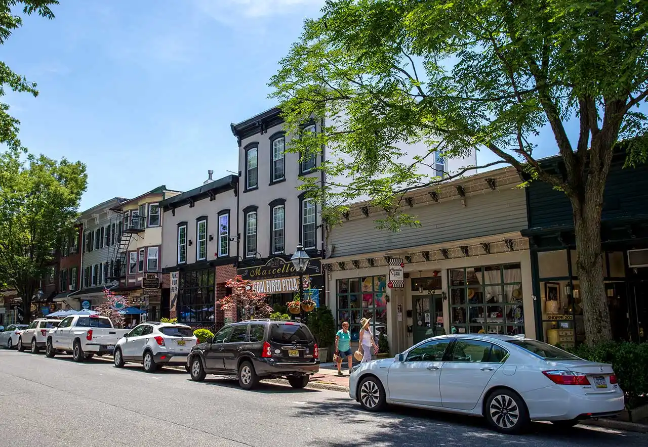 Farnsworth Avenue